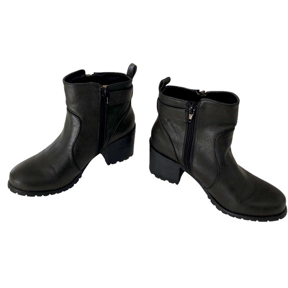 NWOT Black Leather Ankle Boots - Picture 3 of 6